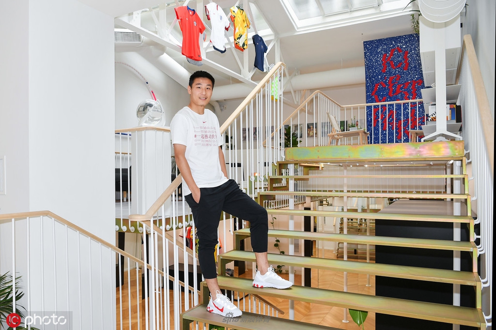 武磊为女足打call