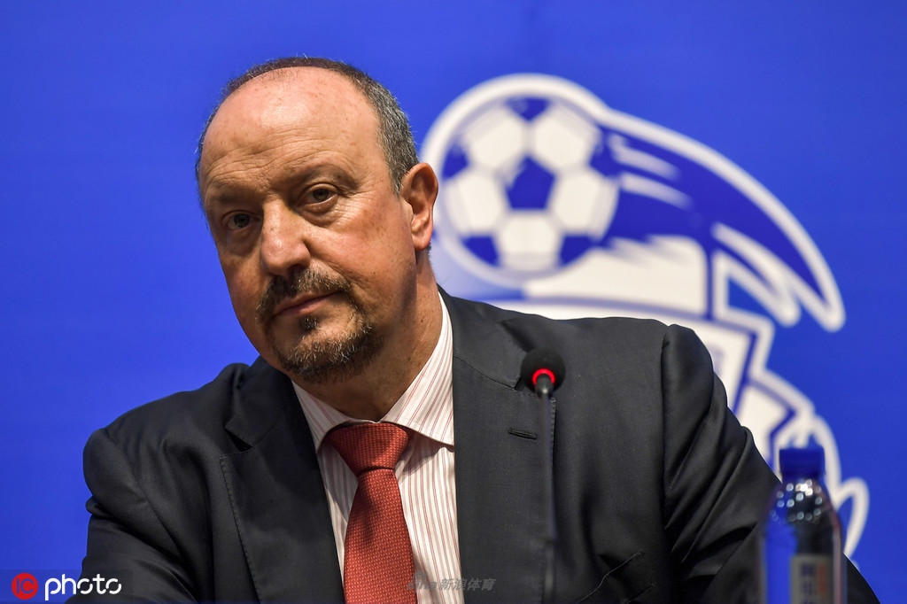 贝尼特斯执教大连