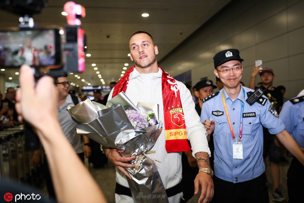 阿瑙托维奇来了