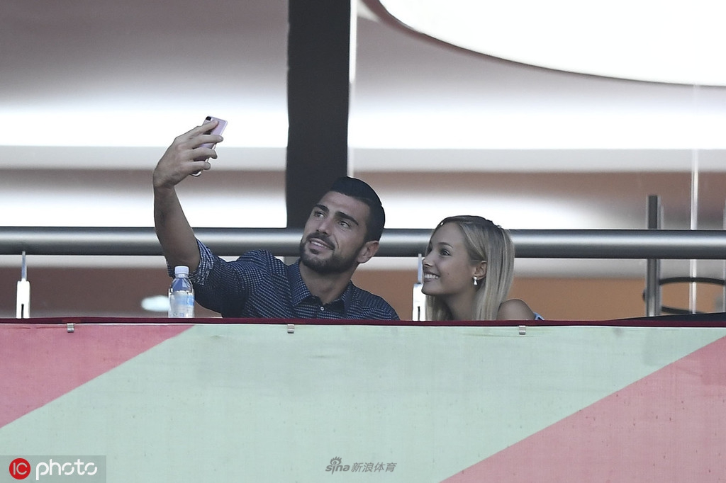 佩莱与瓦尔加甜蜜自拍