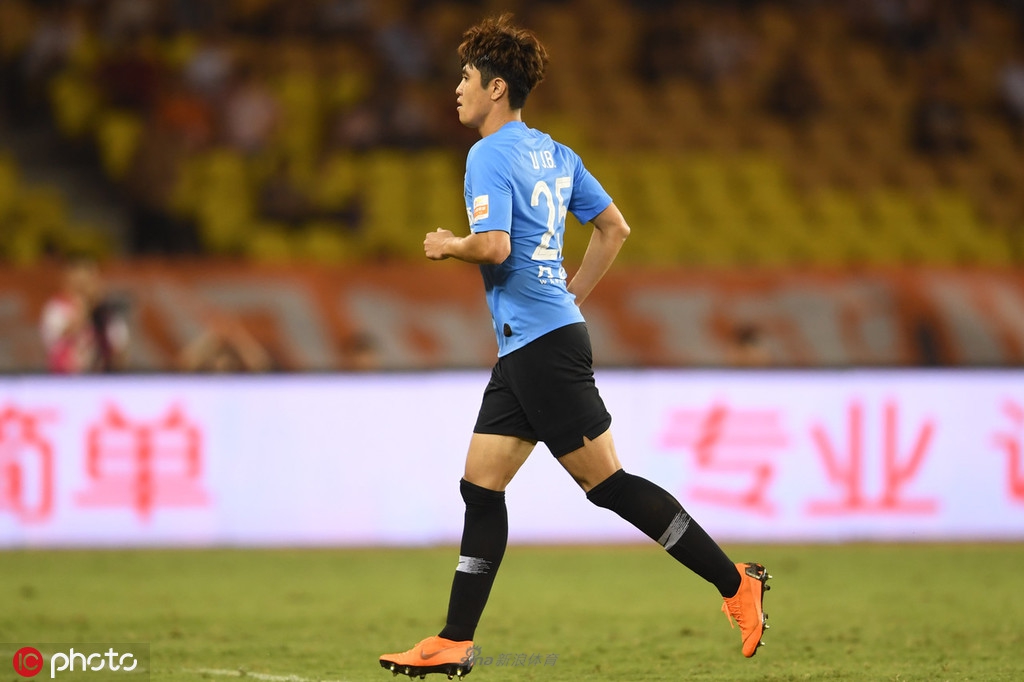 李建滨一人干倒两人