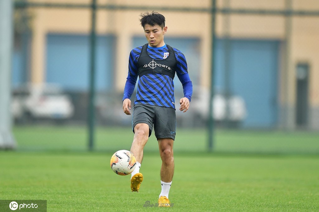 于汉超随申花备战