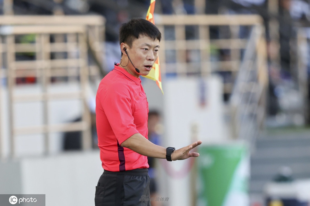 韩国主裁判高亨进