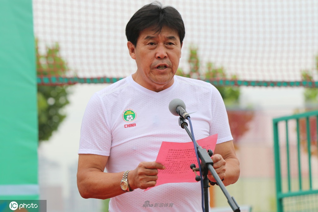 大连足球名宿迟尚斌因病不幸去世