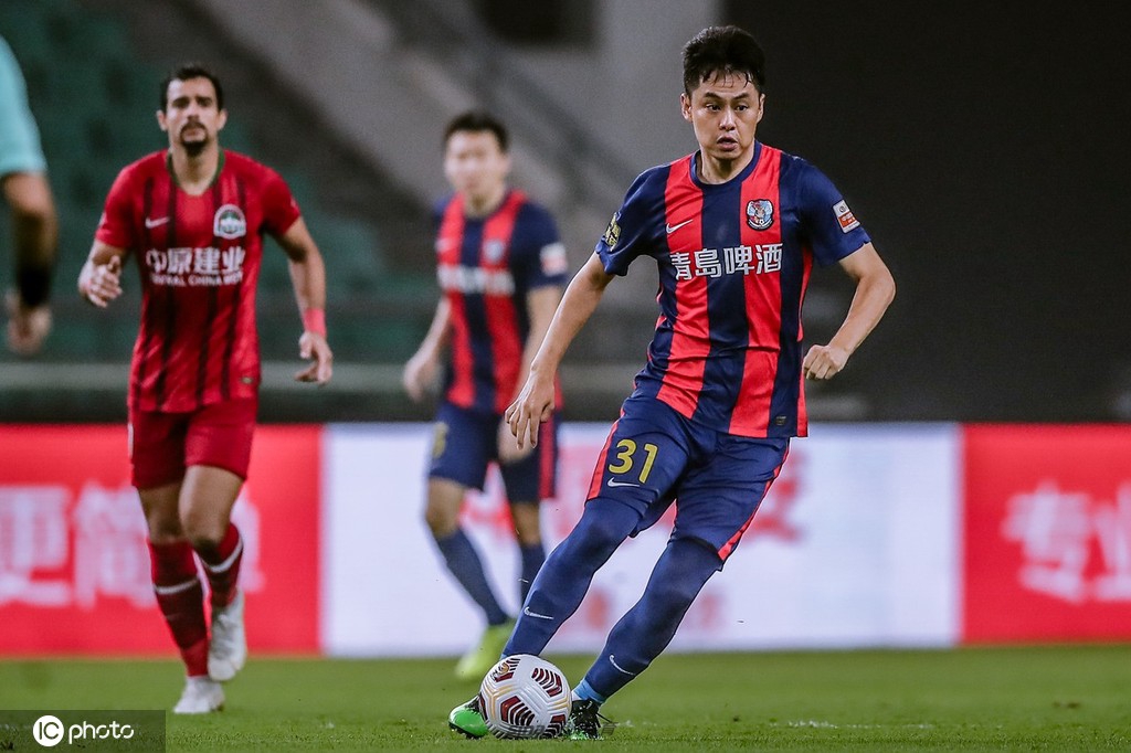 [中超]青岛队0-1河南嵩山龙门