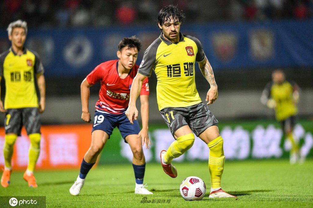 [中超]重庆两江竞技1-5广州队