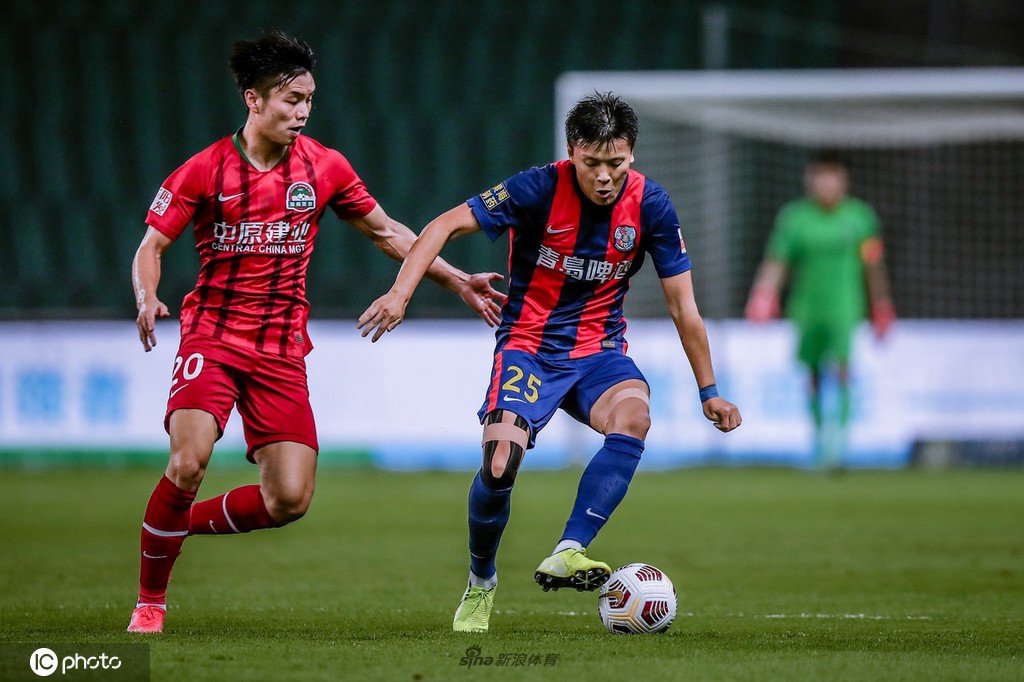 [中超]青岛队0-1河南嵩山龙门