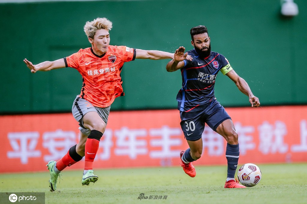 [中超]深圳队2-1重庆两江竞技