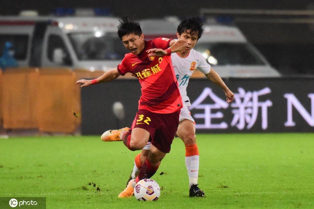 [中超]武汉队1-1河北队