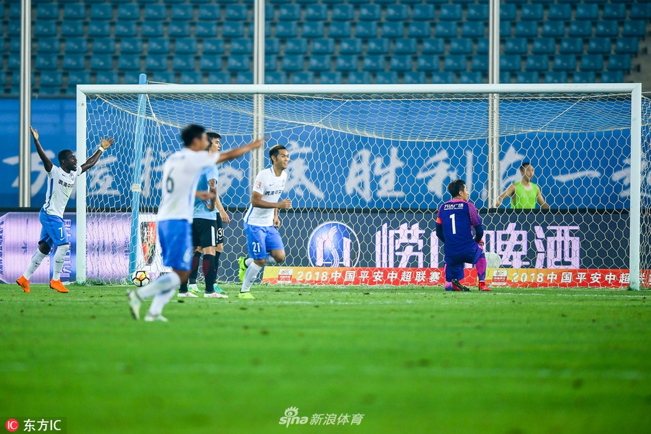 泰达球员对这个进球也感到有些意外