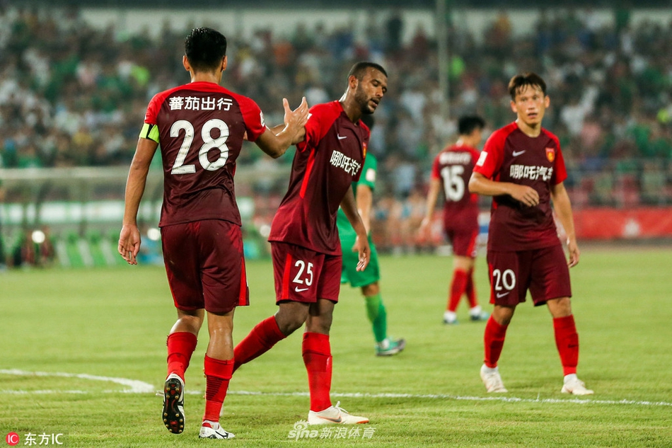 比埃拉一球入账