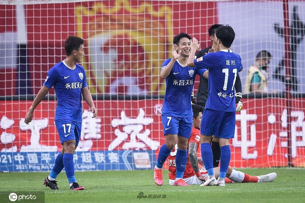 广州队5-2沧州雄狮