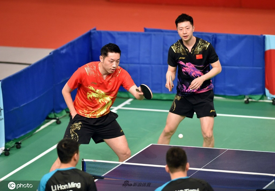 中国奥运天团访港交流