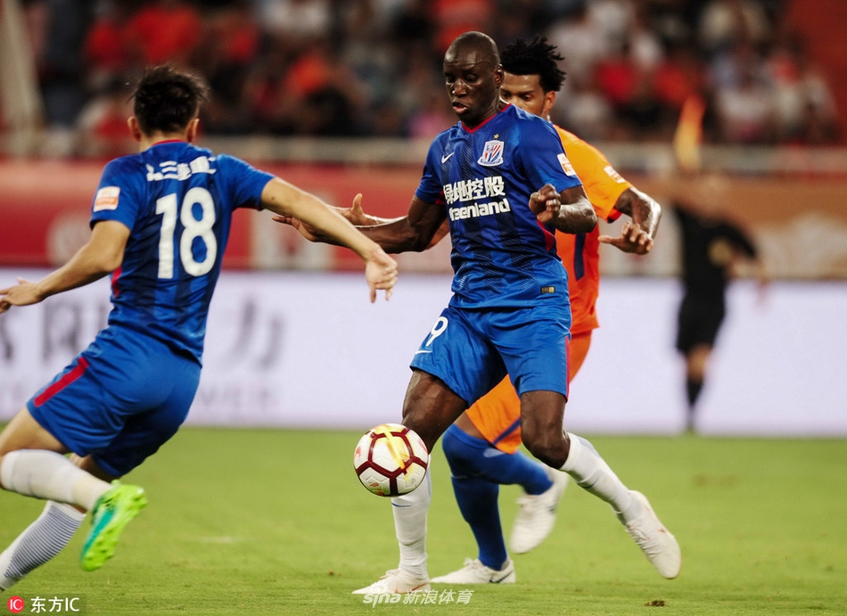 登巴巴为申花首开纪录