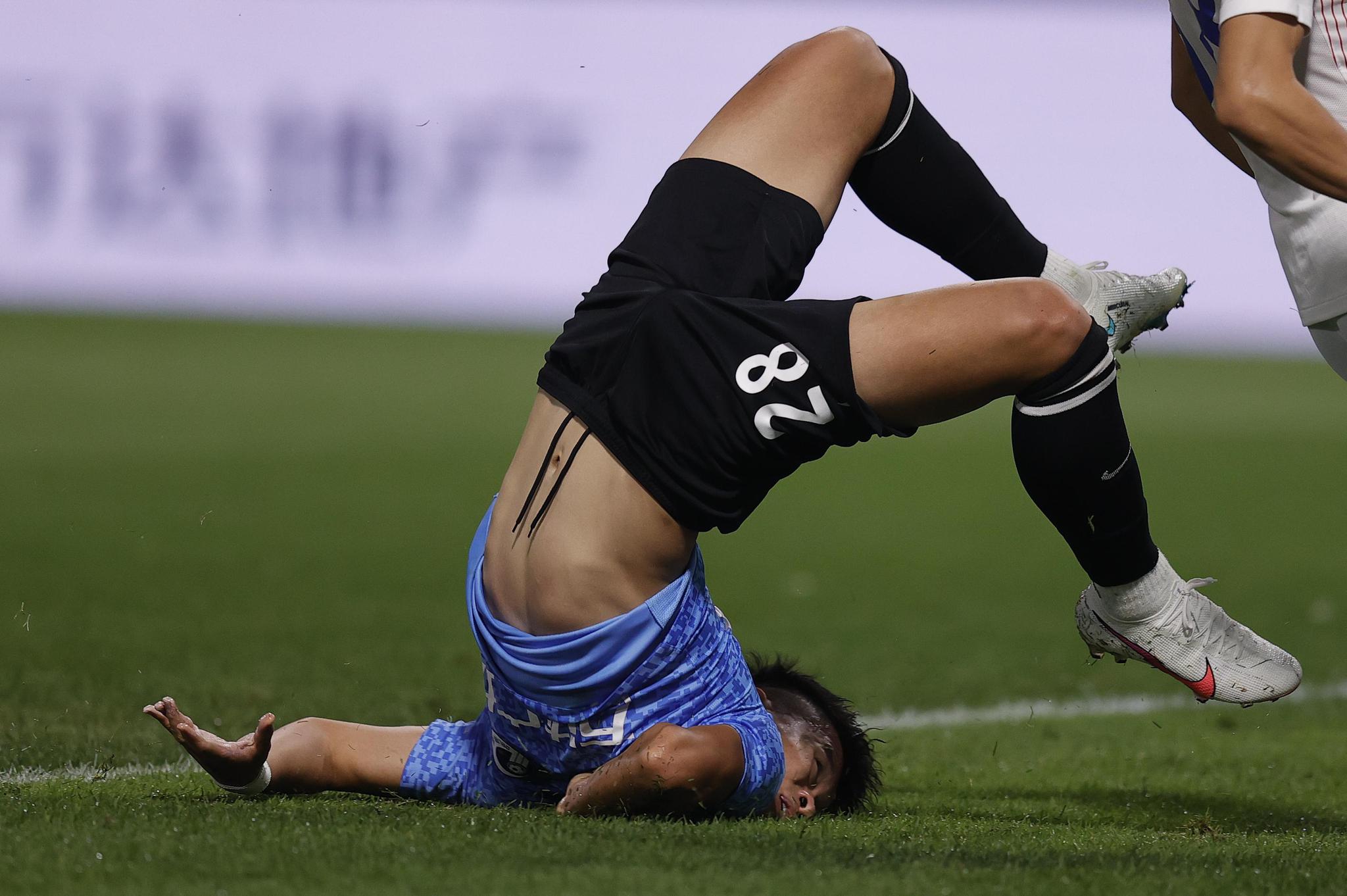 林良铭身体柔韧性