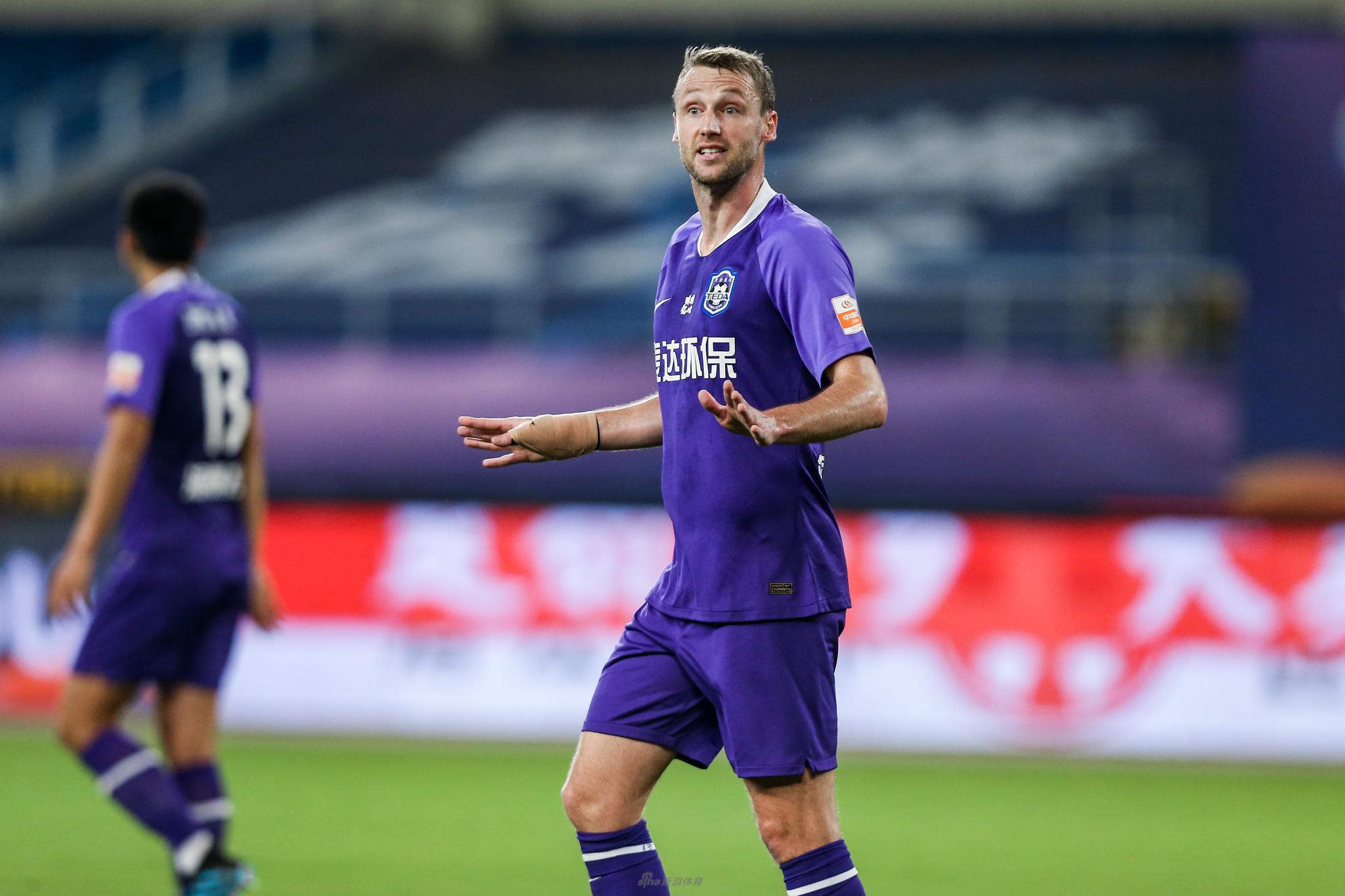 巴斯蒂安斯稳定后防线