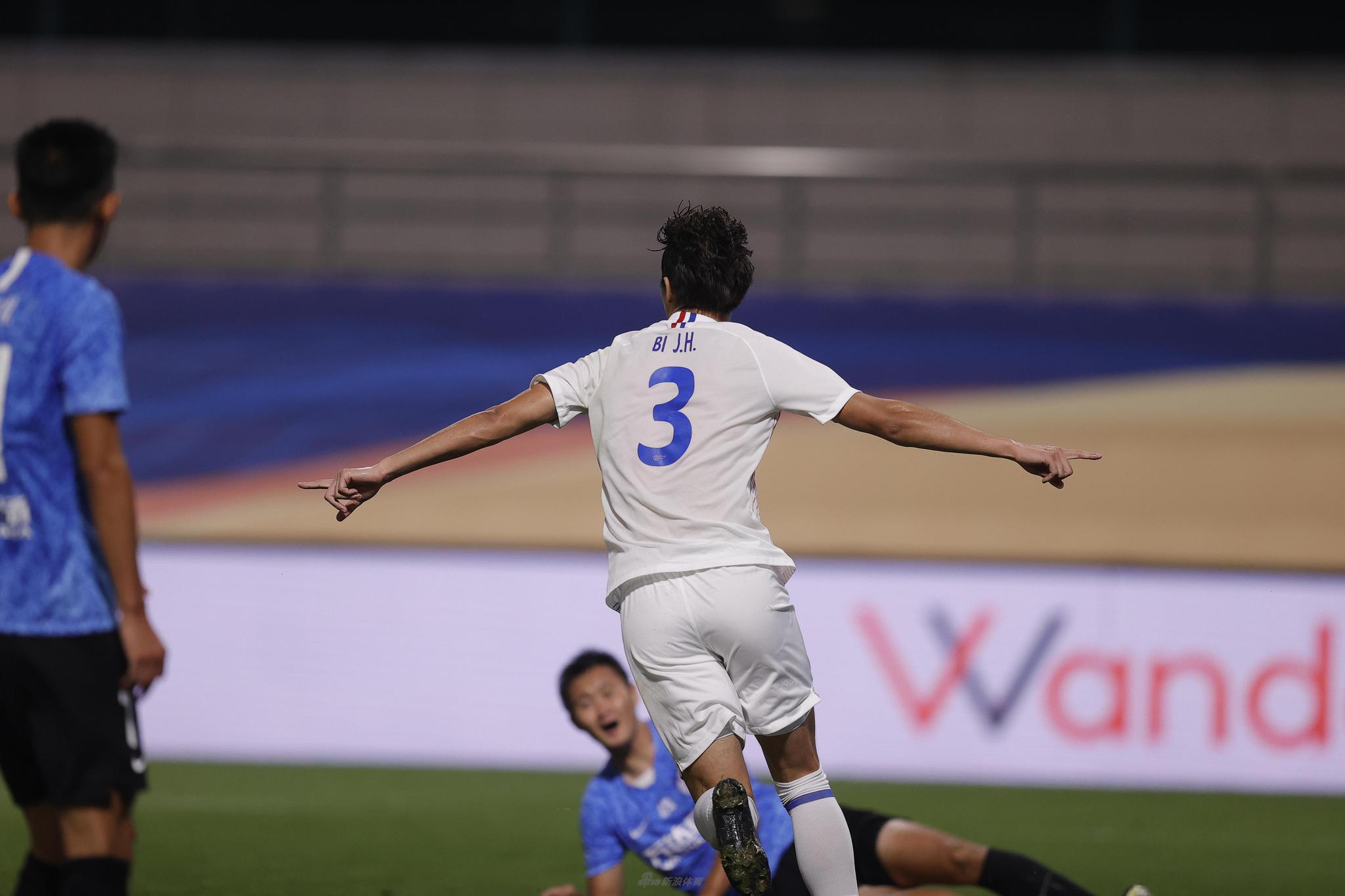 毕津浩替补建功