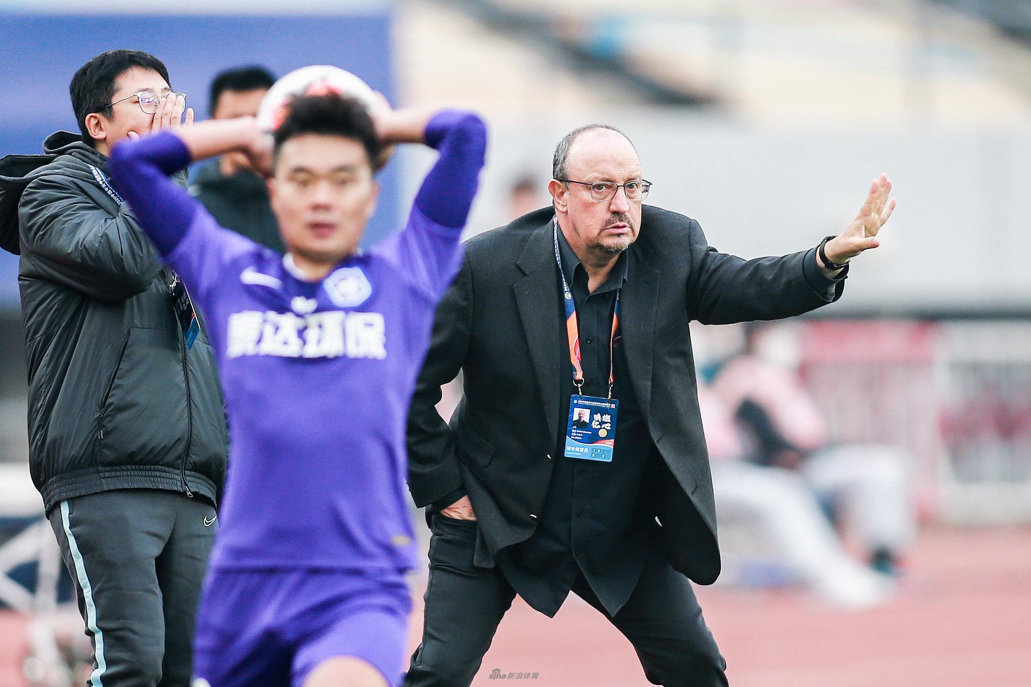 贝尼特斯激情指挥