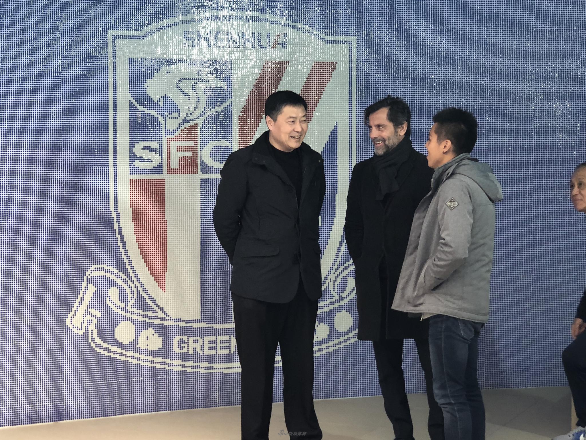 弗洛雷斯来沪考察