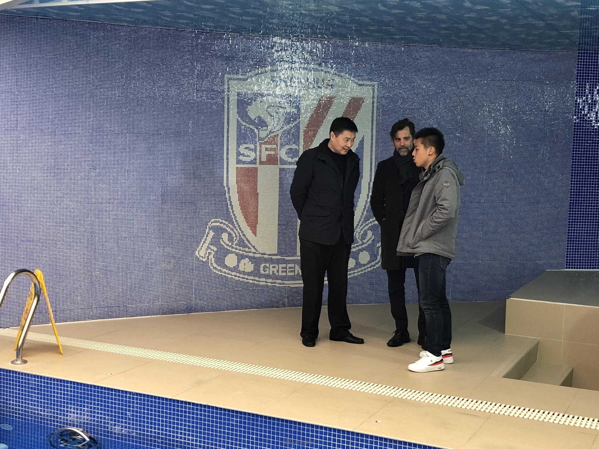 弗洛雷斯来沪考察