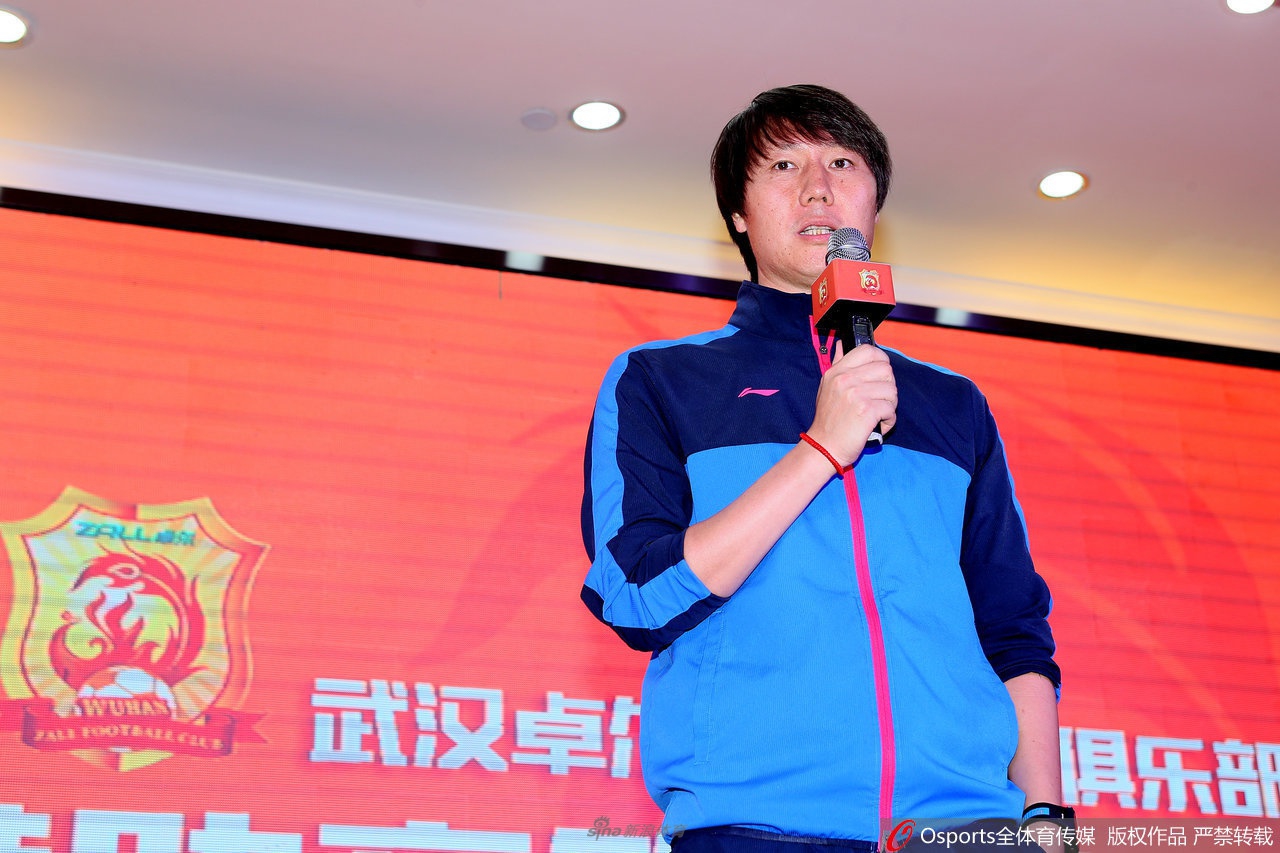 李铁当选国足主帅!两次担任助教后终扶正