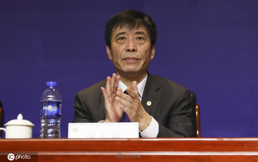 陈戌源接受采访 逐一回答球迷疑问