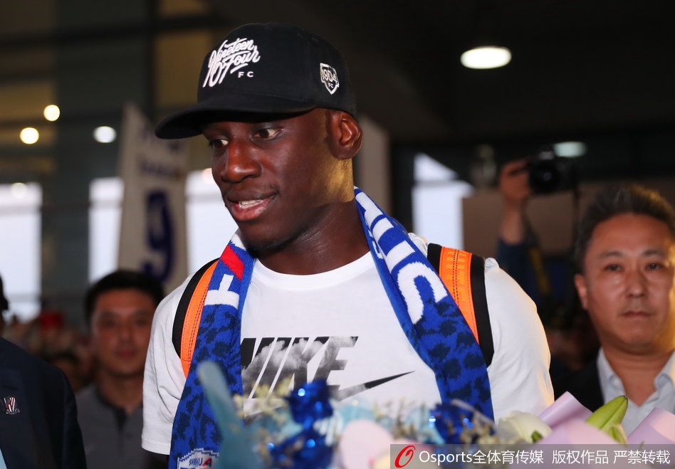 登巴巴心情不错