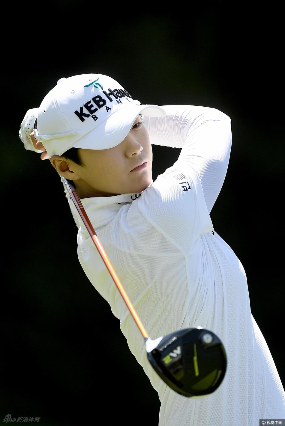 朴城炫英姿飒爽