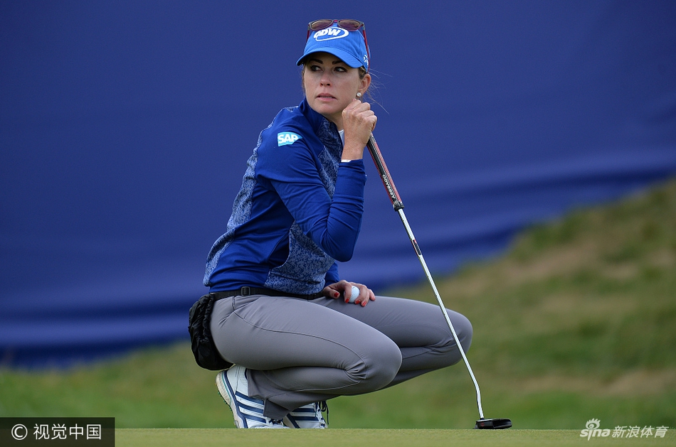 克里默在果岭上