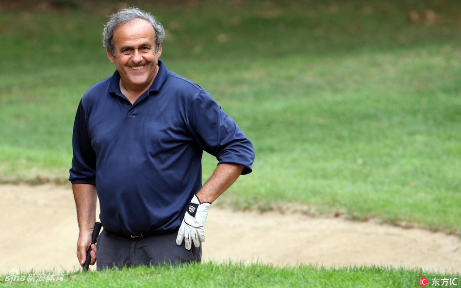 普拉蒂尼亮相意大利公开赛配对赛_高清图集_新浪网