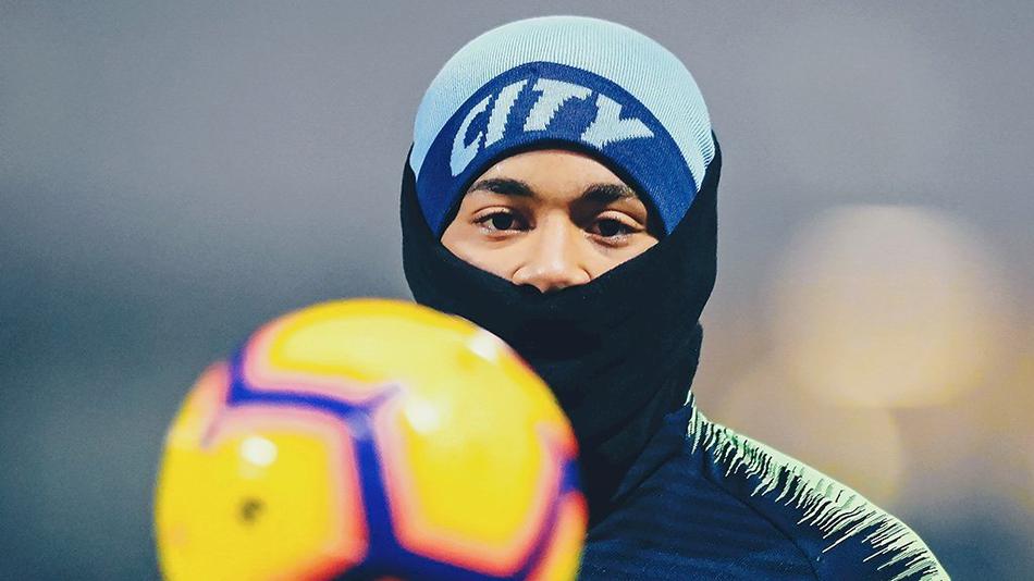 曼城集结训练 妖王全副武装