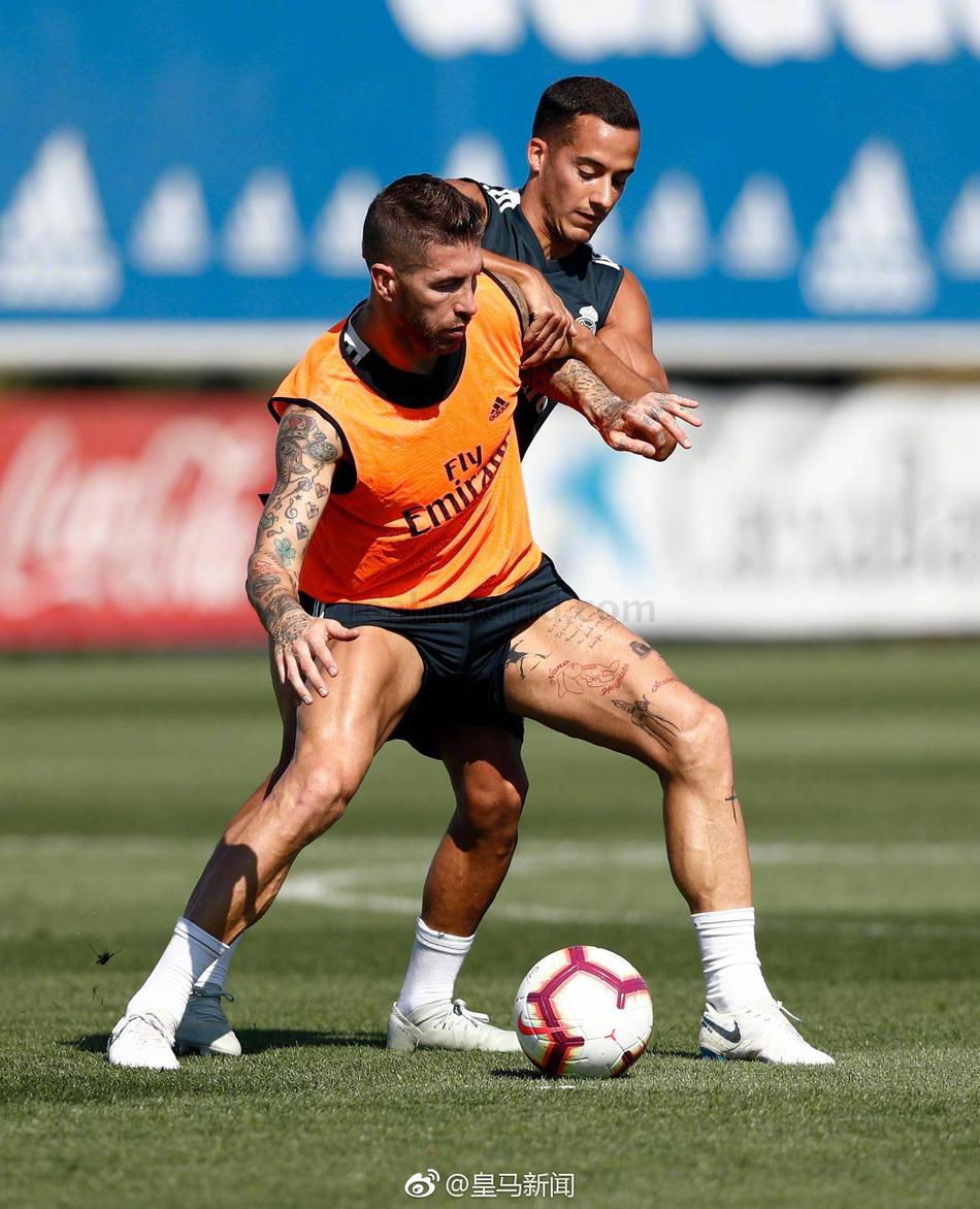 卡塞米罗正式归队 皇马全员训练