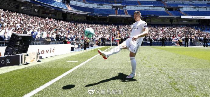 皇马新锋霸亮相 这1动作真爱无疑