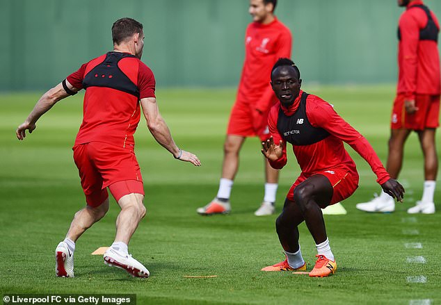 利物浦训练备战热刺 大玩皮筋