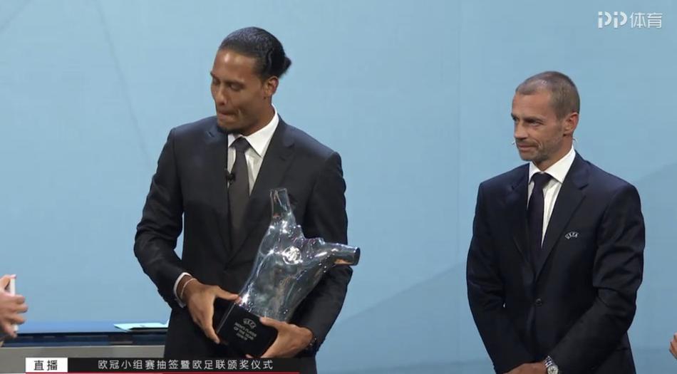 历届欧足联最佳 C罗梅西占半壁