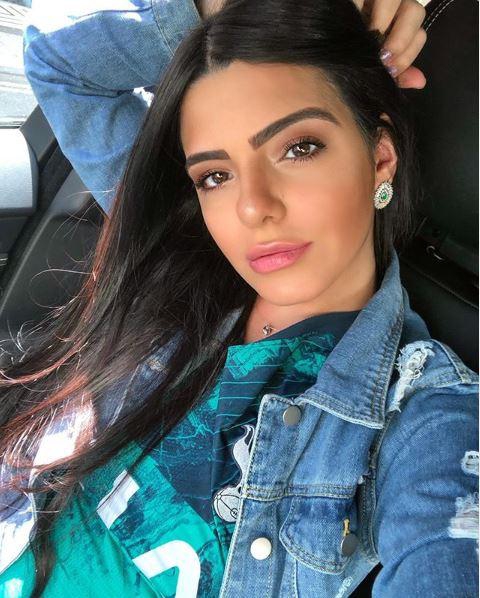 傲人上围！热刺名将艳福不浅