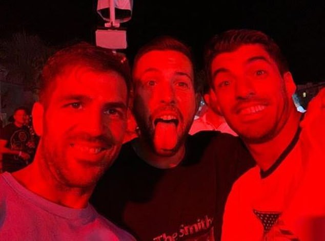 梅西和她如胶似漆 巴萨这人抢镜