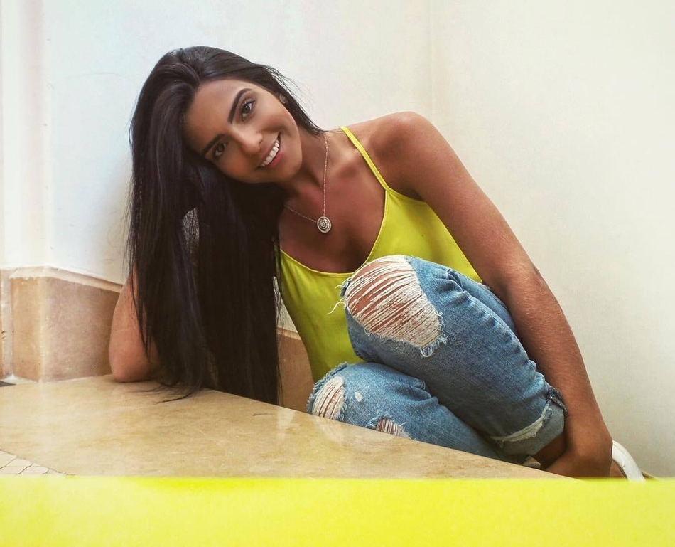 傲人上围！热刺名将艳福不浅