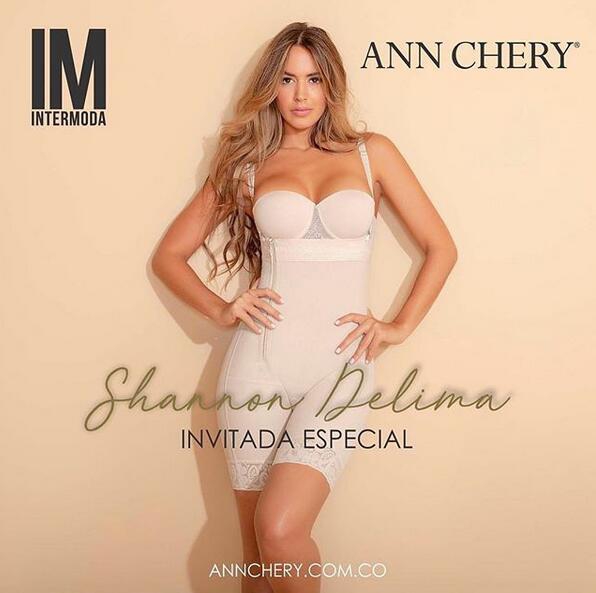 野性中透着妩媚 J罗女友火辣写真