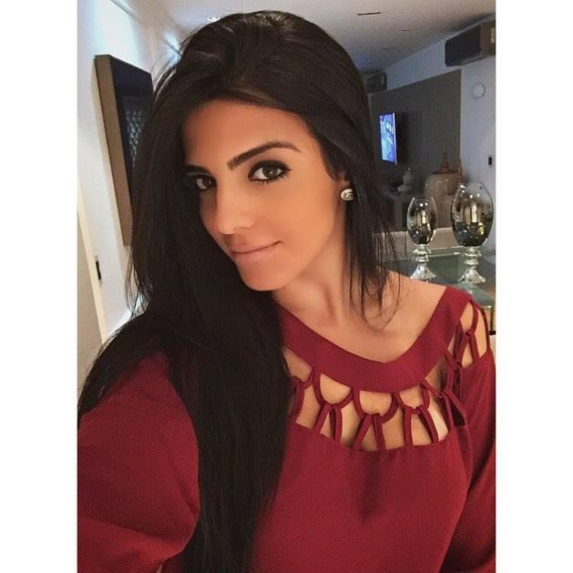 傲人上围！热刺名将艳福不浅