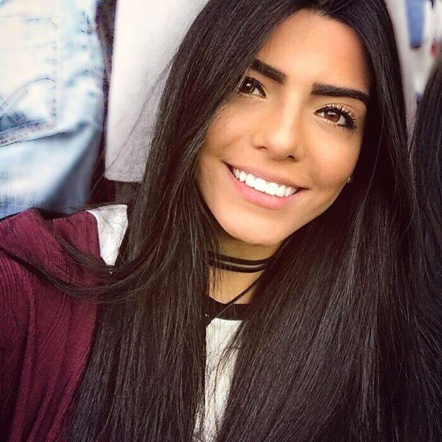 傲人上围！热刺名将艳福不浅