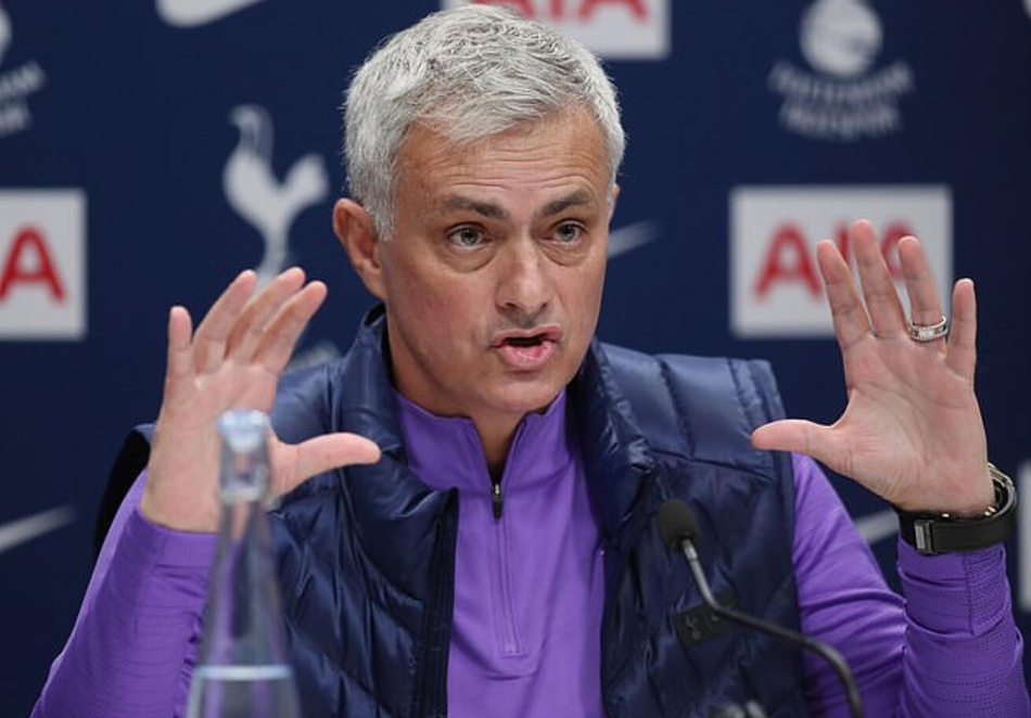 穆帅首场发布会 又爆新金句！