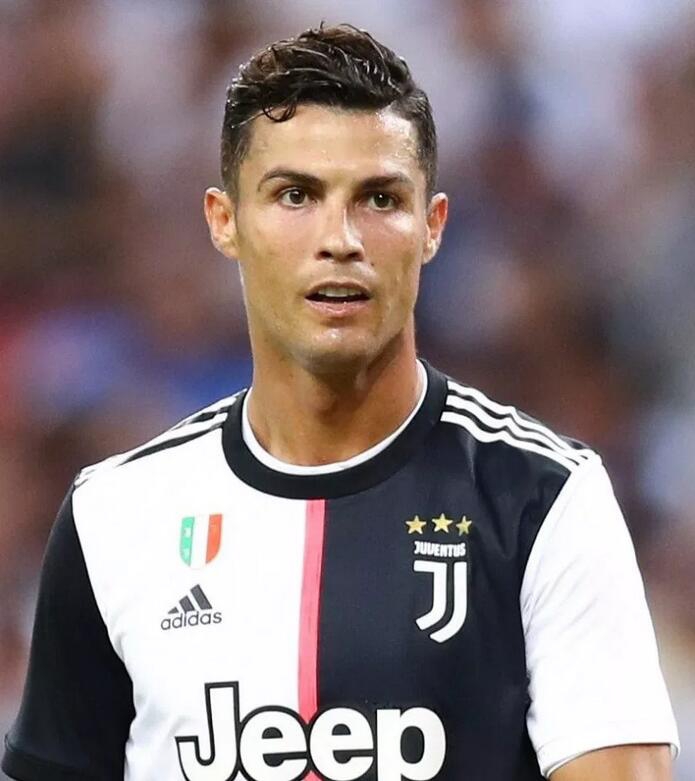 C罗130万镑造豪宅！处处显奢华