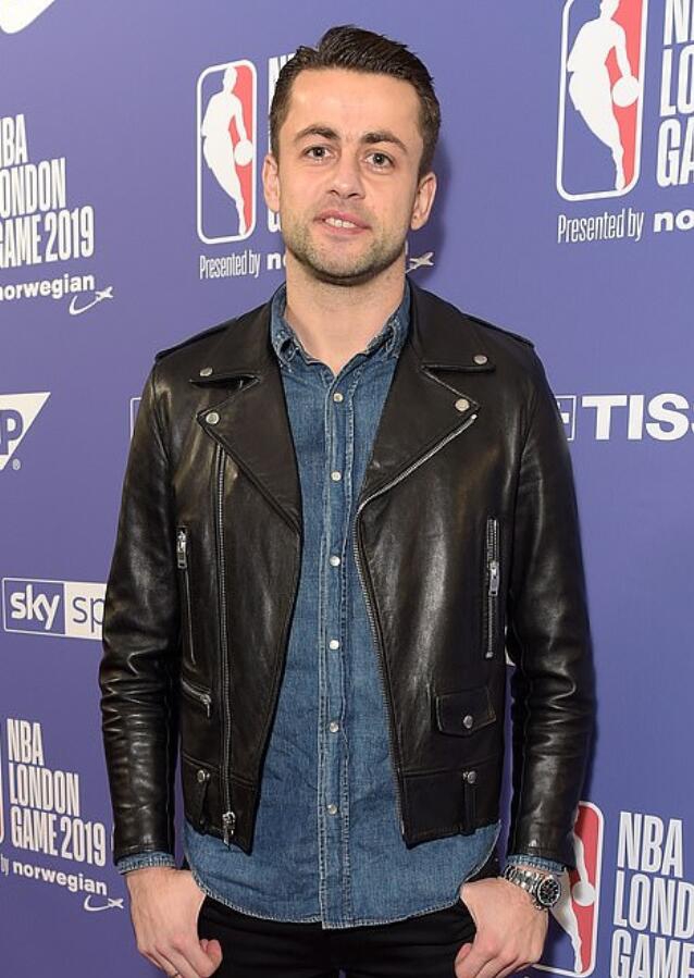 两开花！英超天王扎堆去看NBA