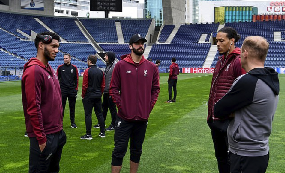 利物浦抵波尔图踩场 萨拉赫成竹在胸