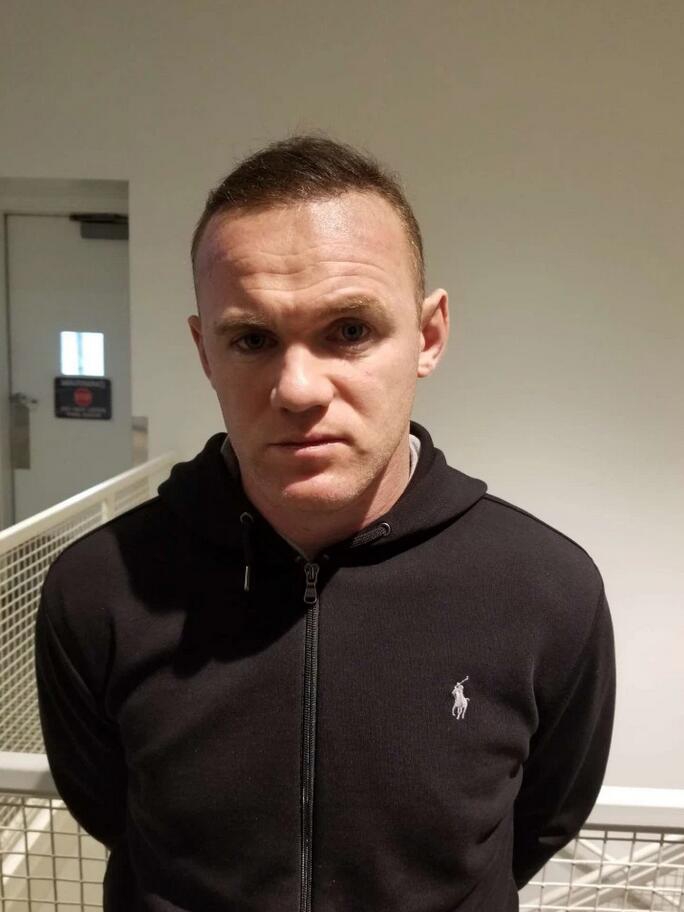 魔鬼身材天使颜 她的销魂让鲁尼迷失