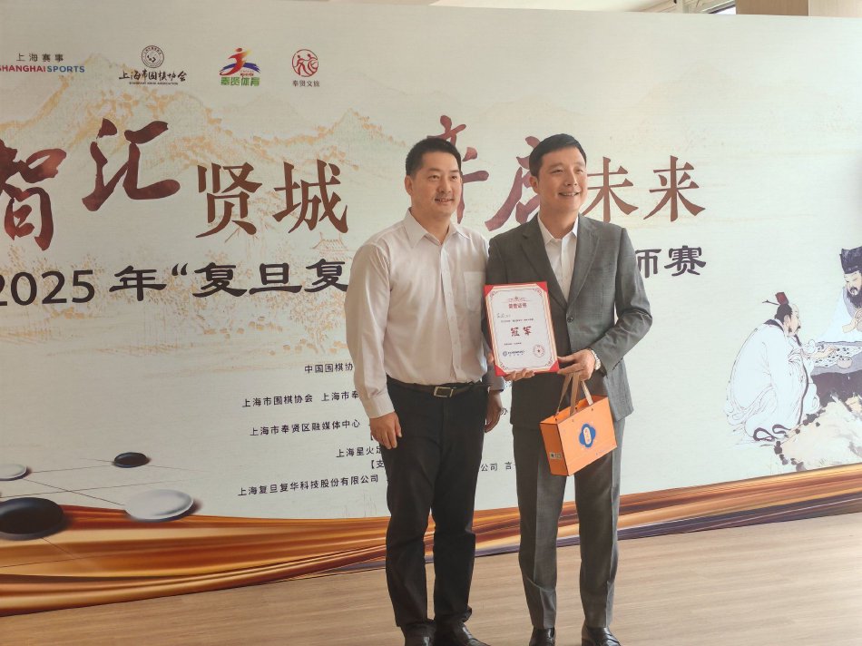 中方对菲喊话“悬崖勒马”  ，打台海牌已经不起作用了！