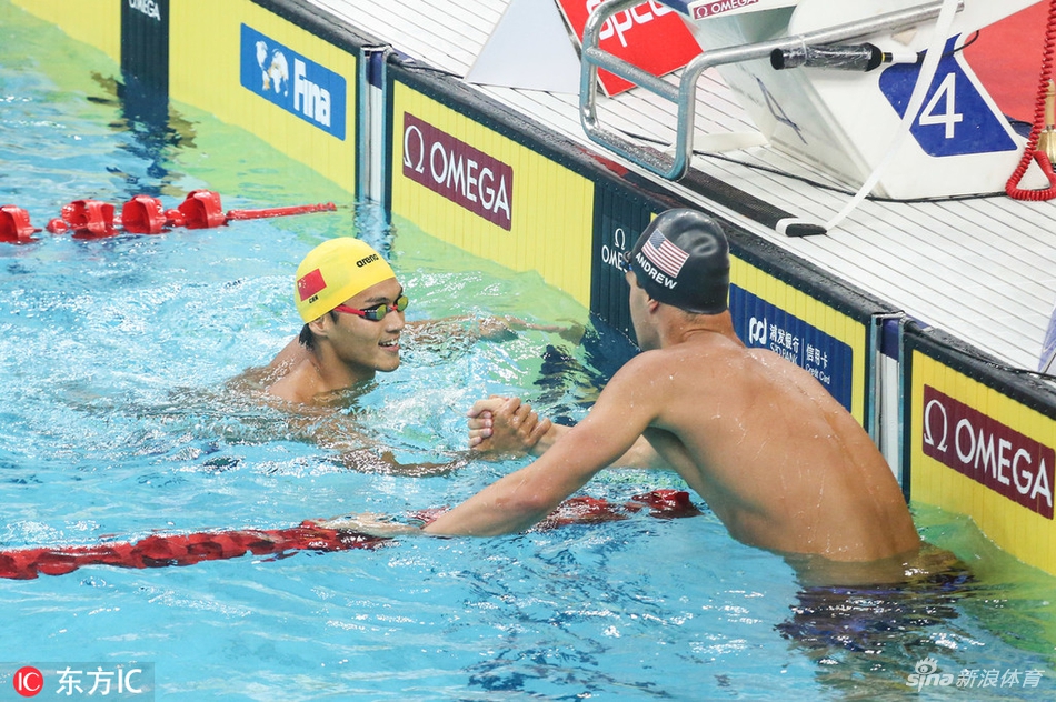 短池游泳世界杯徐嘉余夺冠