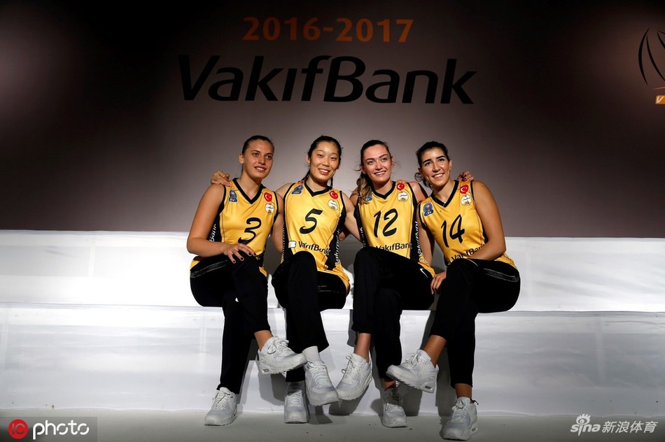 朱婷三年留洋生涯荣誉满满