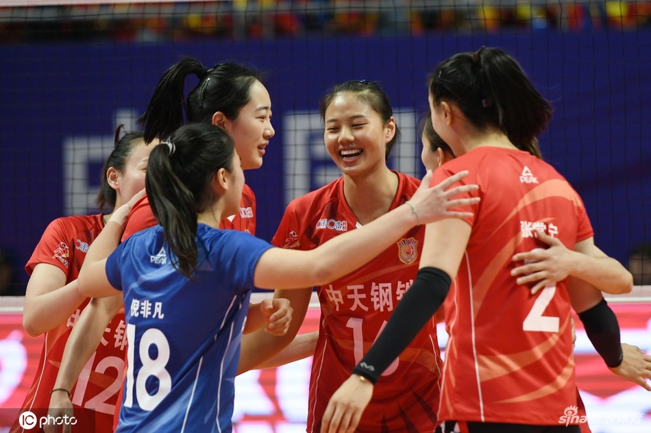 排超首轮江苏3-0四川女排